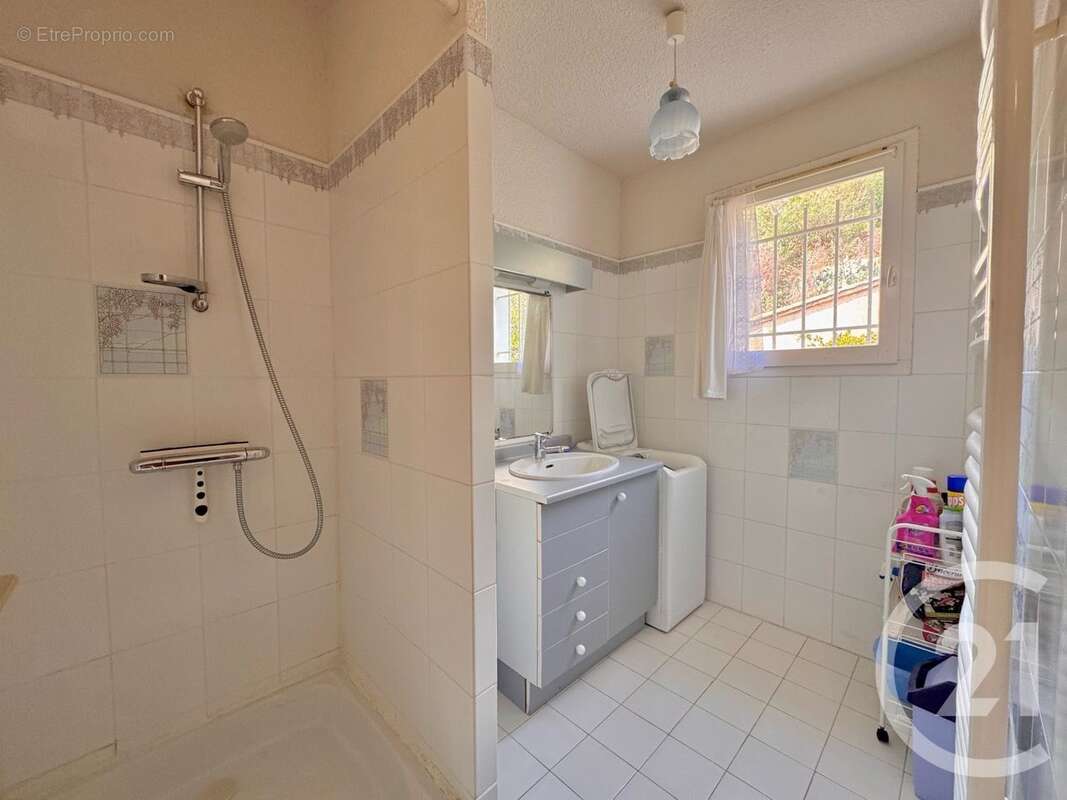 Maison à BORMES-LES-MIMOSAS