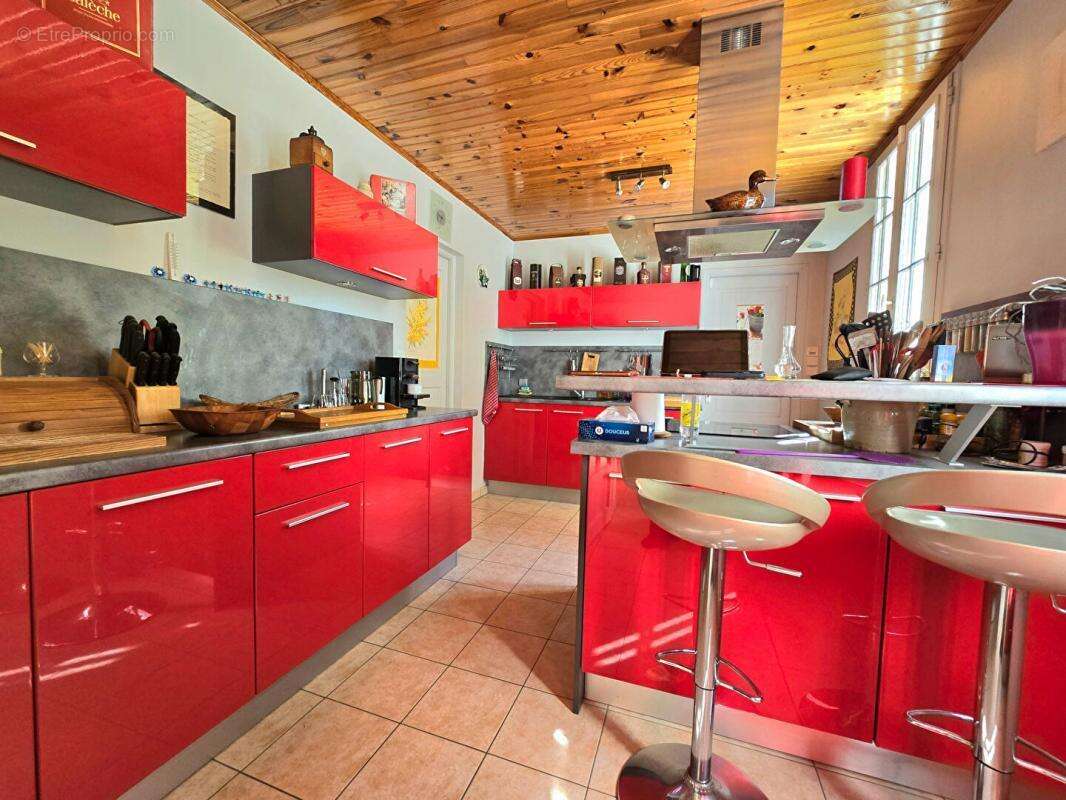 Maison à SAINT-SEURIN-SUR-L&#039;ISLE