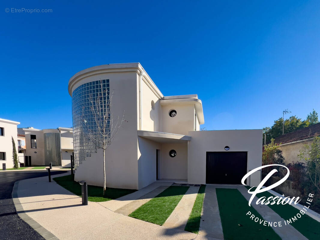Maison à SALON-DE-PROVENCE