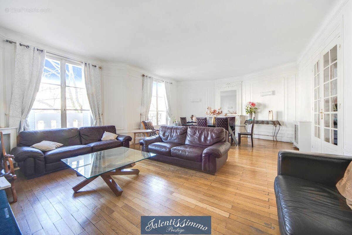 Appartement à PARIS-12E