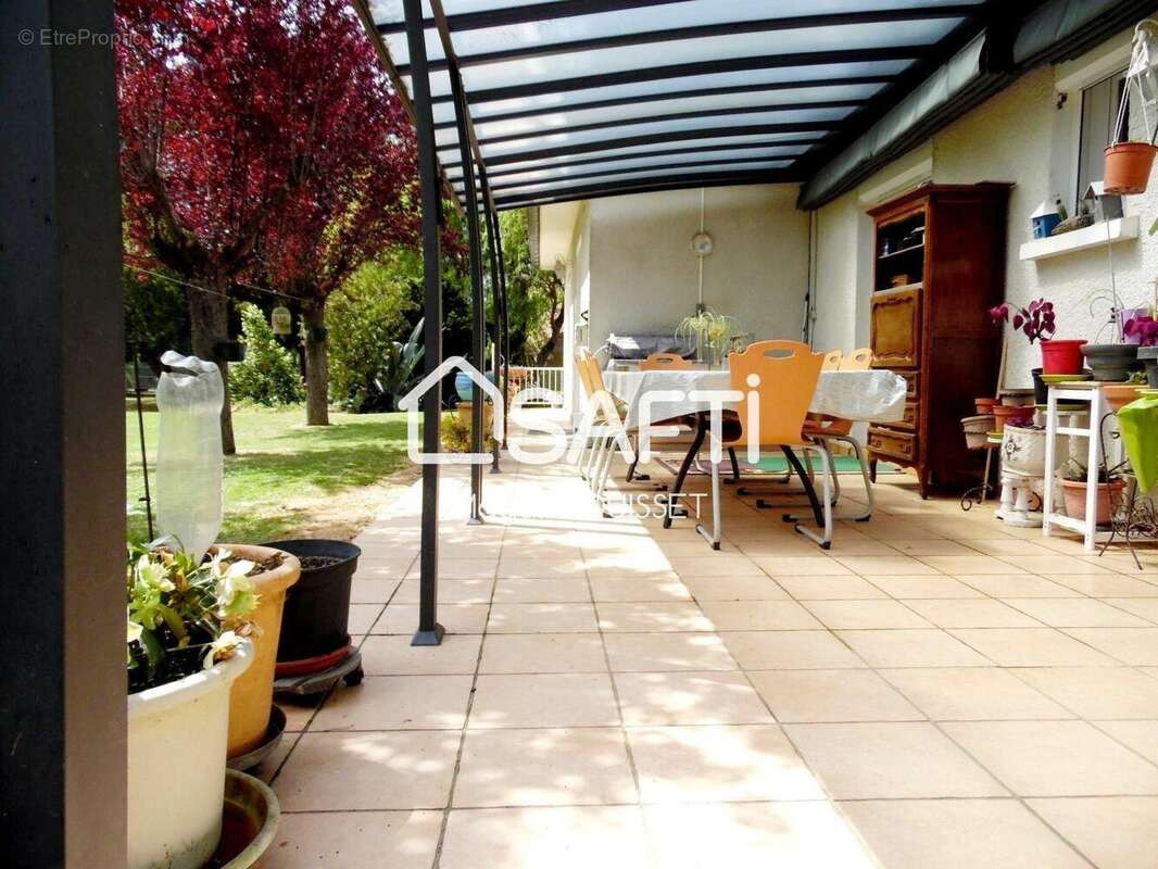Maison 168 m² à Estancarbon  - photo 3