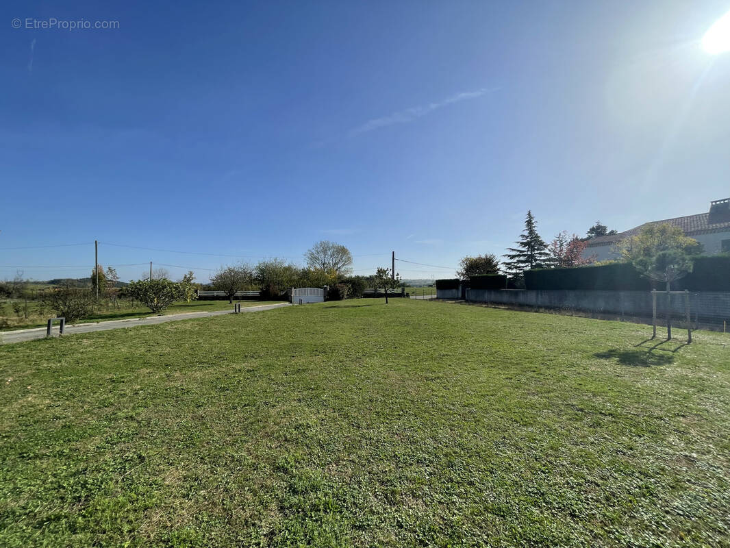 Terrain à VERNOSC-LES-ANNONAY