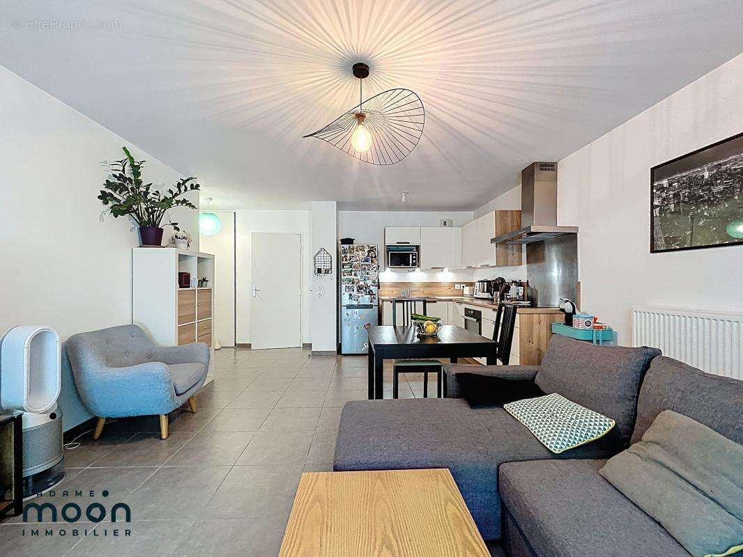 Appartement à OULLINS