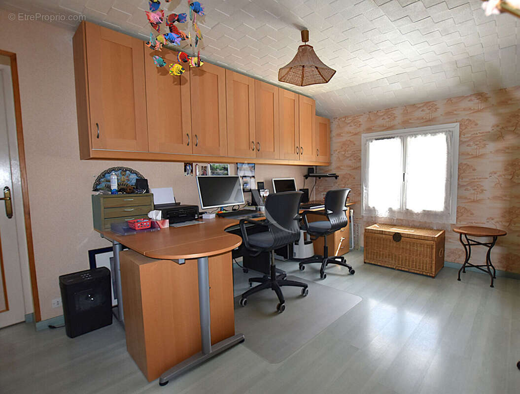 Maison à COMBS-LA-VILLE