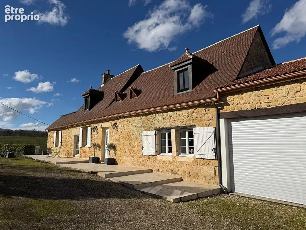 Ferme rénovée avec finition exceptionnel, piscine et 3 hectares de terrain - photo 3