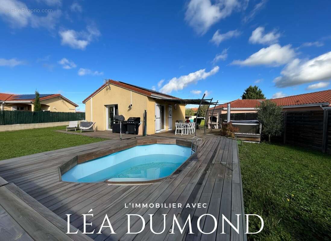 Maison à SURY-LE-COMTAL
