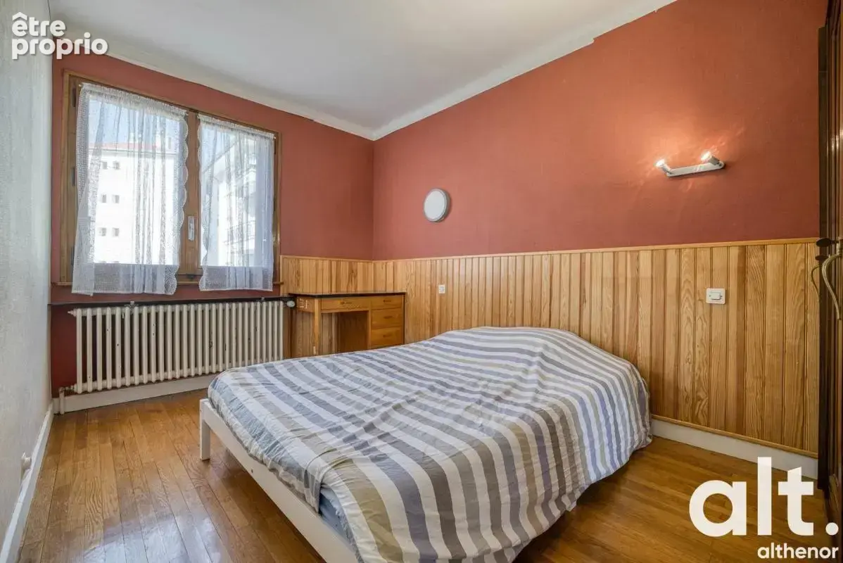 Maison à Annecy centre – 5 chambres - photo 11