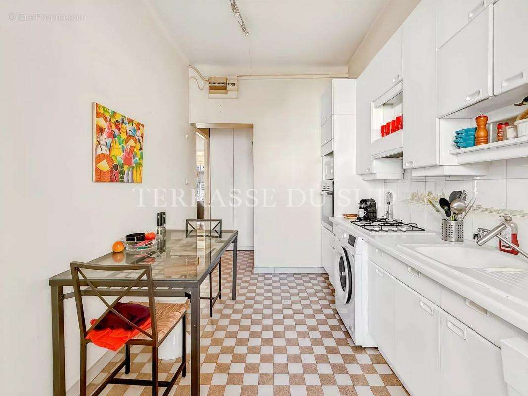 Appartement à MARSEILLE-8E