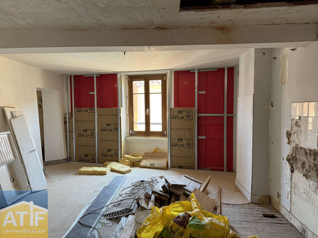 Appartement à SAINT-GERMAIN-LAVAL