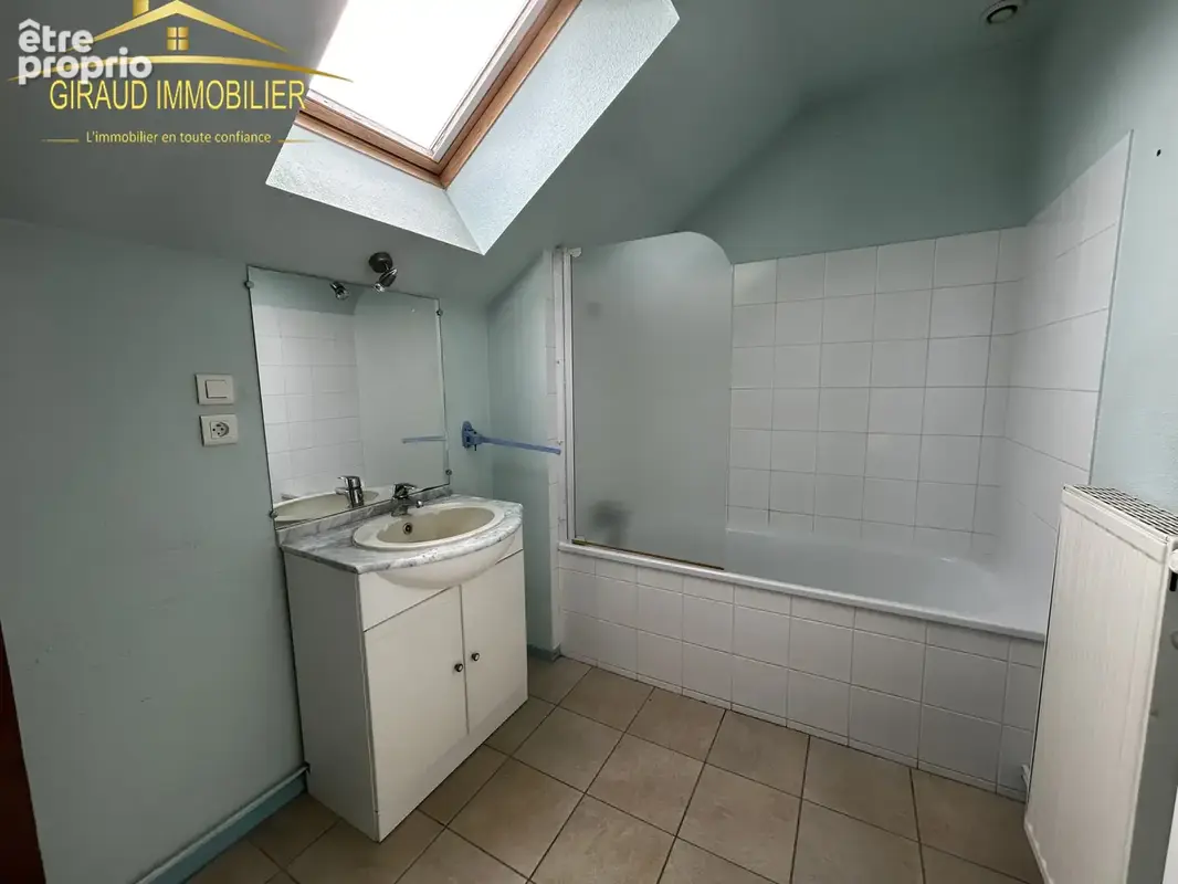 Charlieu duplex t4 2eme etage - photo 7
