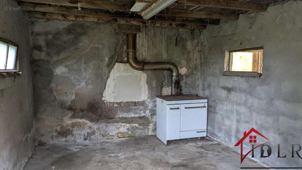 maison à rénover avec 13 000m2 terrain - photo 28