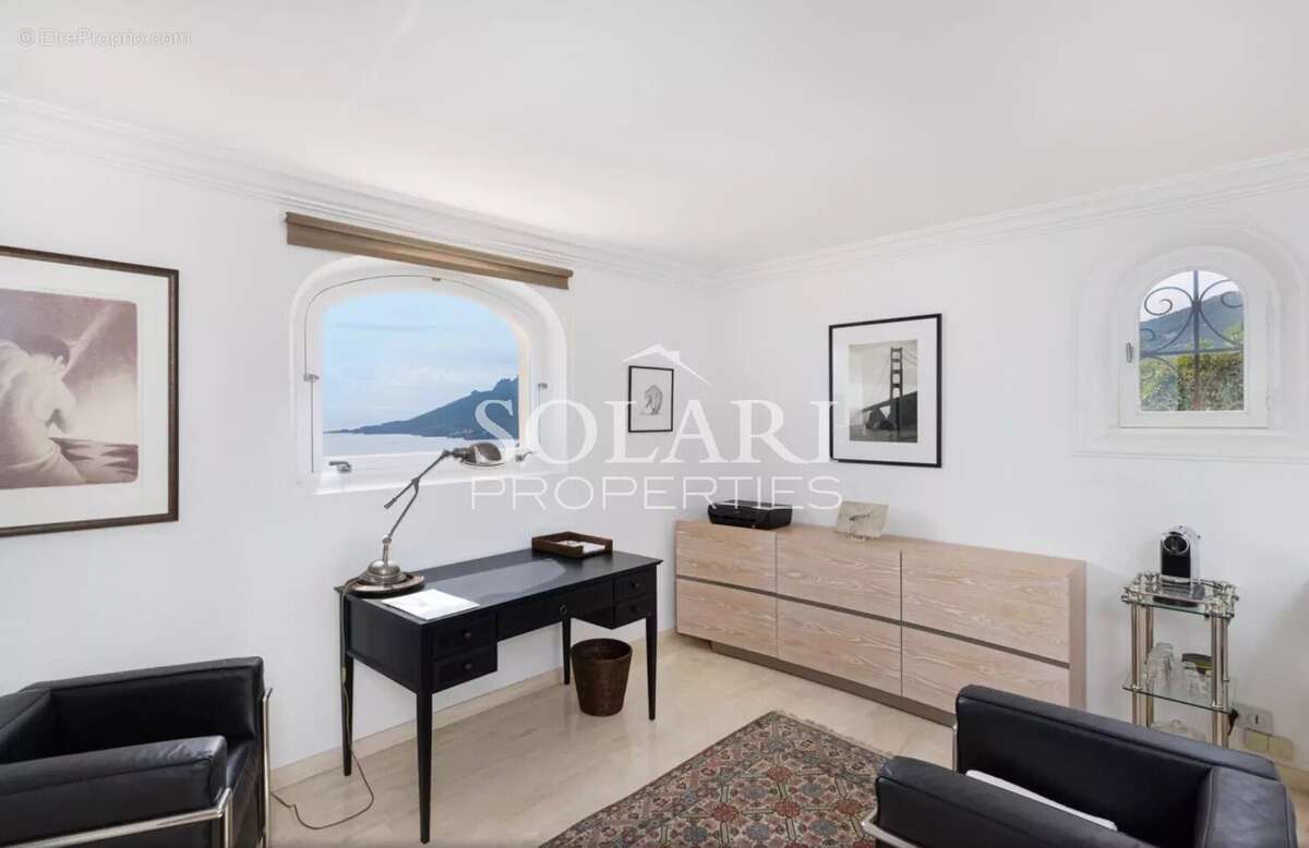 Maison à THEOULE-SUR-MER