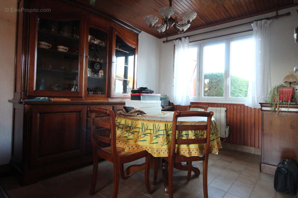 Maison à CHATEAUNEUF-EN-THYMERAIS