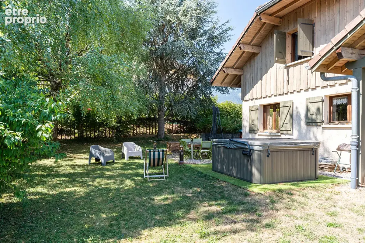 Photo Maison à Duingt au prix de 595 000€