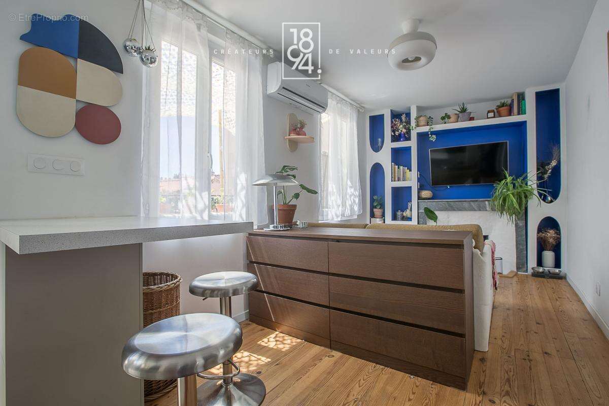 Appartement à MARSEILLE-6E