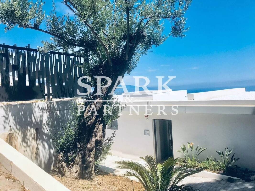 Appartement à CAP-D'AIL