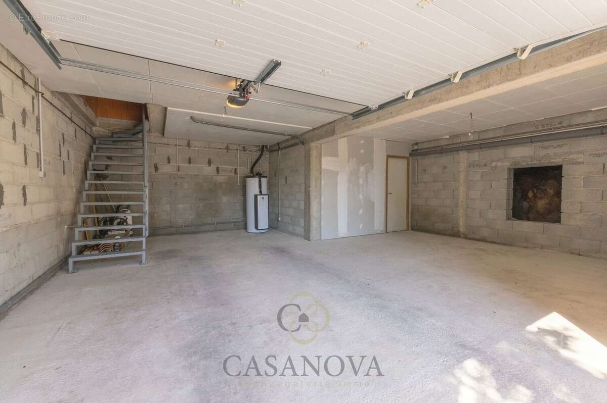 Maison à SAINT-GELY-DU-FESC