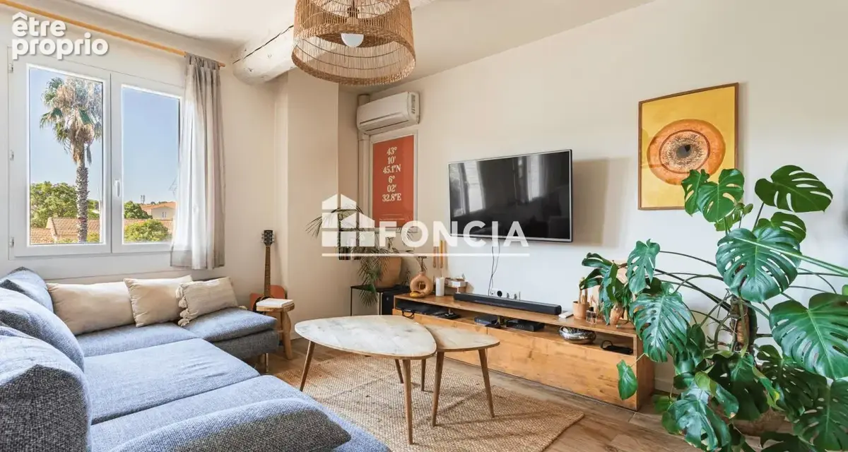 Le Pradet T2 duplex entièrement rénové, 68 m² habitables plein sud - photo 2