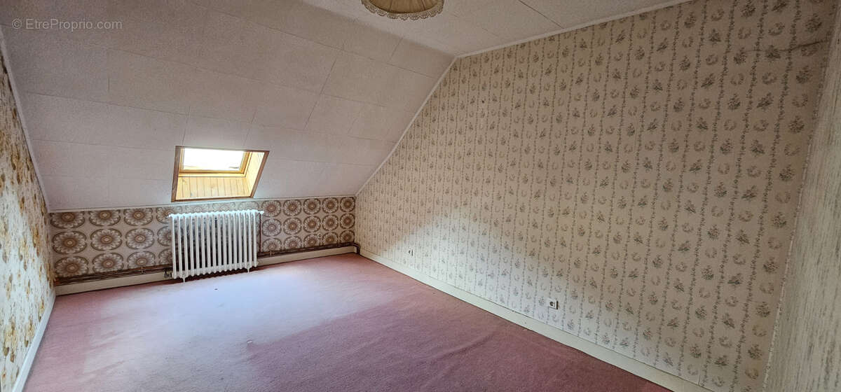 Maison à CORVOL-L'ORGUEILLEUX