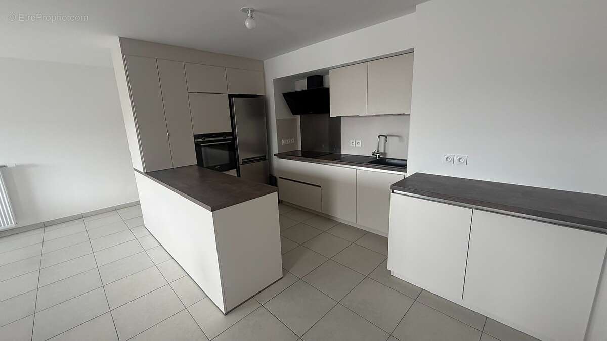 cuisine-equipee-neuve-appartement-t4 - Appartement à VILLE-LA-GRAND
