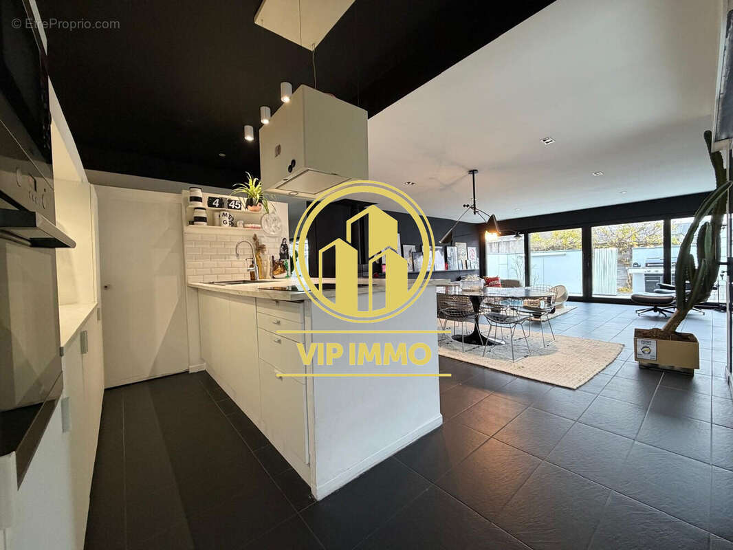 Maison à MARQUETTE-LEZ-LILLE