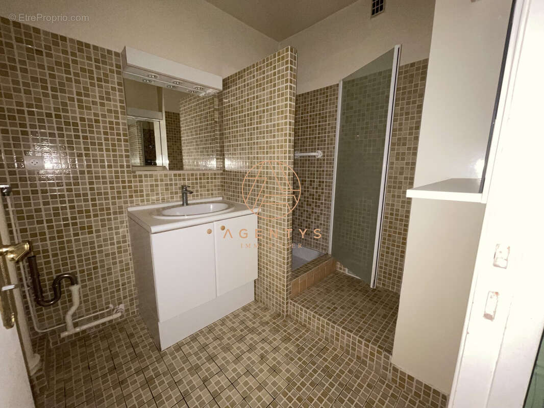 Appartement à SAINT-MAUR-DES-FOSSES