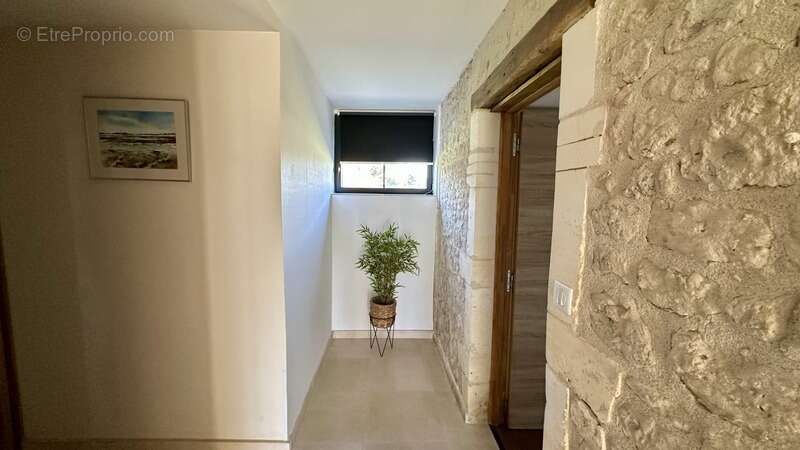 Maison de caractère à vendre - Barbezieux - photo 12