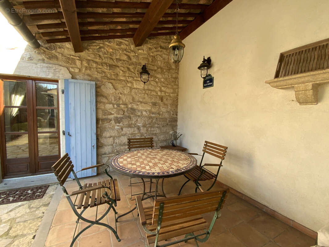 Belle maison de village en pierre avec jardin. - photo 16