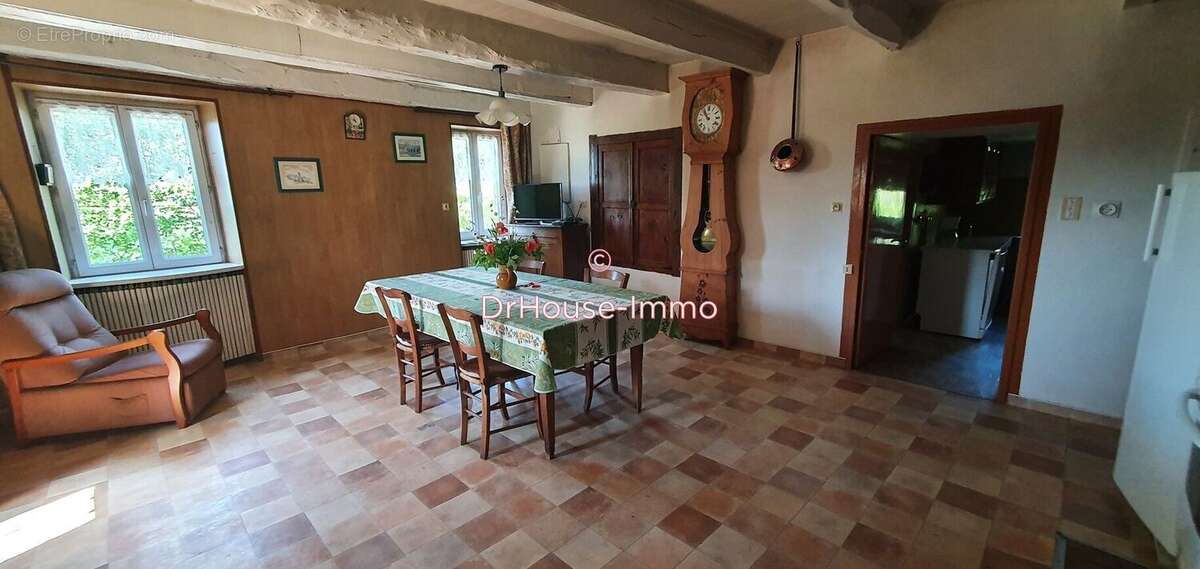 Maison à SAINTE-RADEGONDE