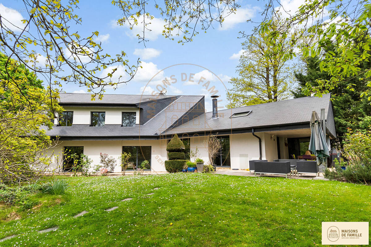 Maison à VAUCRESSON