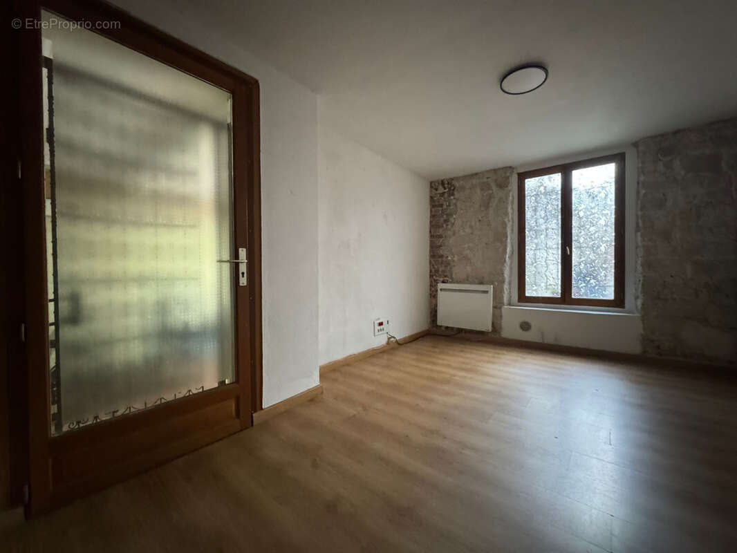 Commerce à PARIS-20E