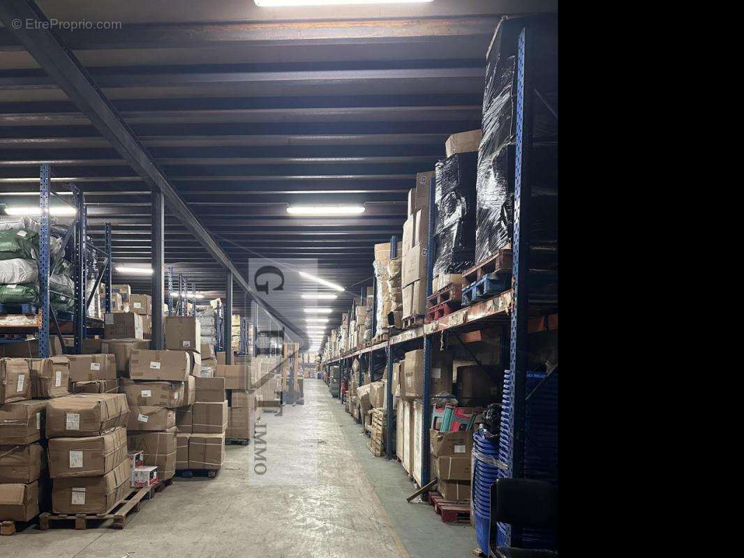 Batiment indépendant à vendre - photo 2
