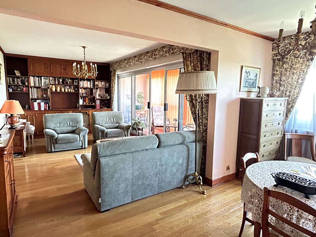 Appartement à JUVISY-SUR-ORGE