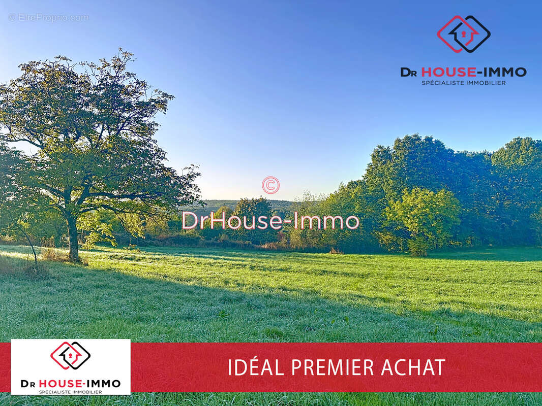 Terrain à SAVIGNAC-LES-EGLISES