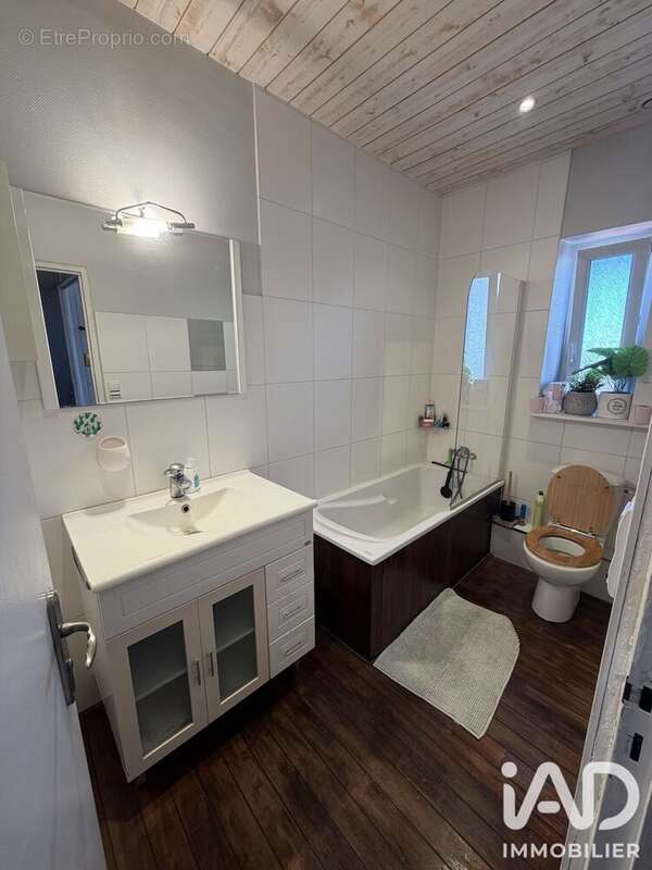 Appartement 74 m² à Saint-Max  - photo 7
