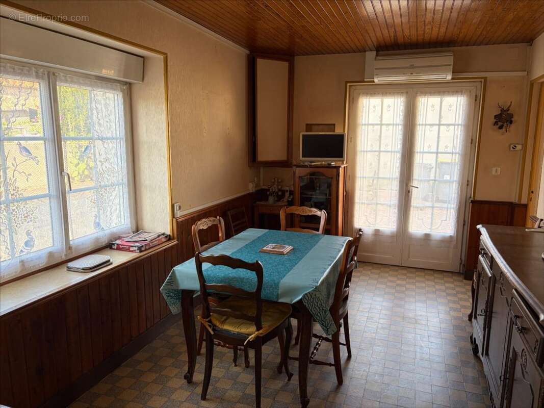 Maison 67 m² à Saint-Georges-Les-Baillargeaux  - photo 2