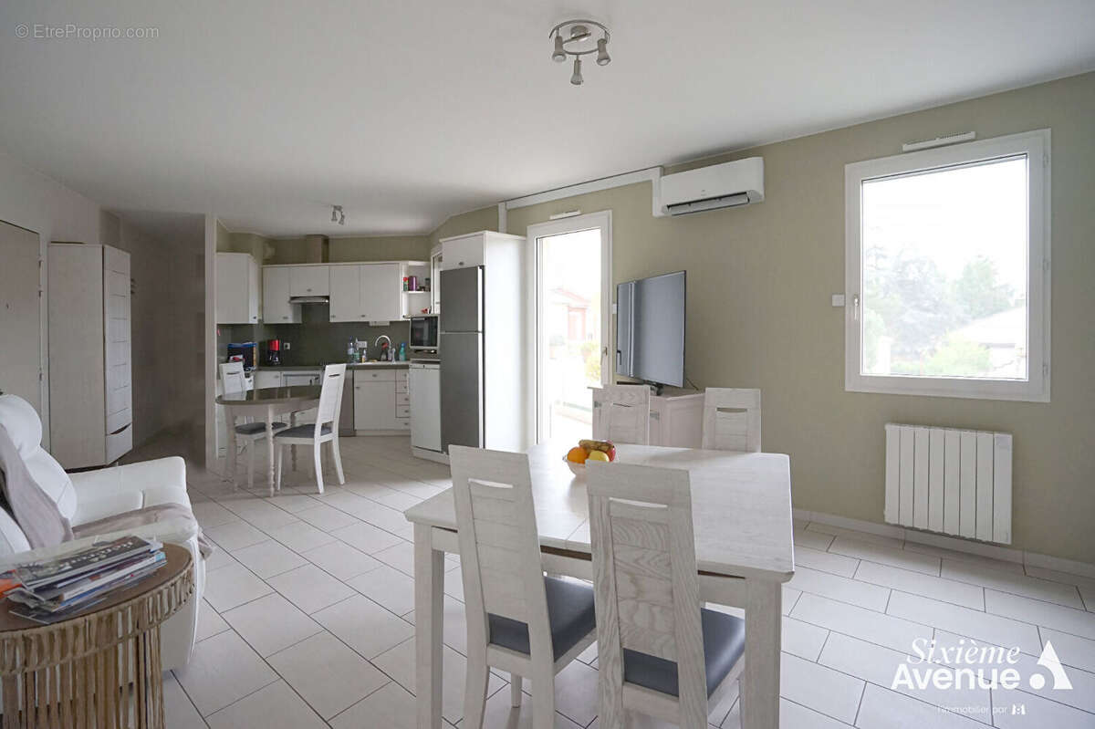 Appartement à LE PEAGE-DE-ROUSSILLON