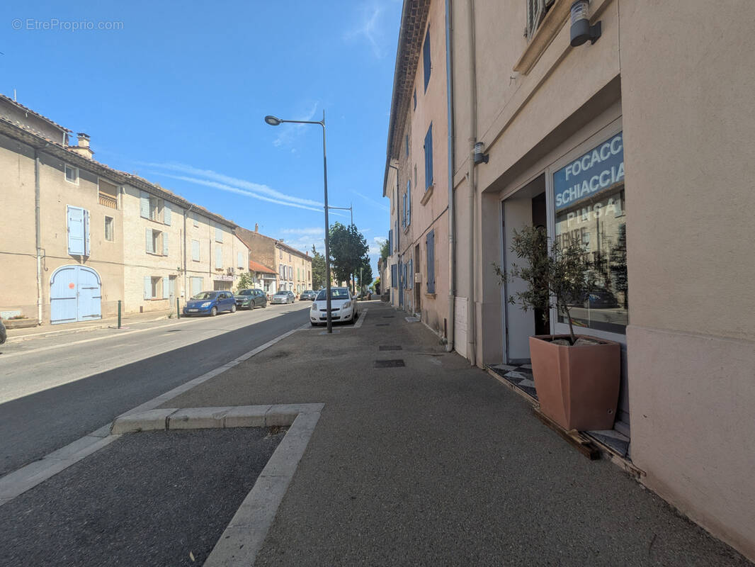 Commerce à MEYRARGUES