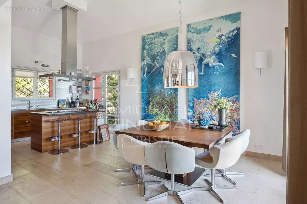 Maison à THEOULE-SUR-MER