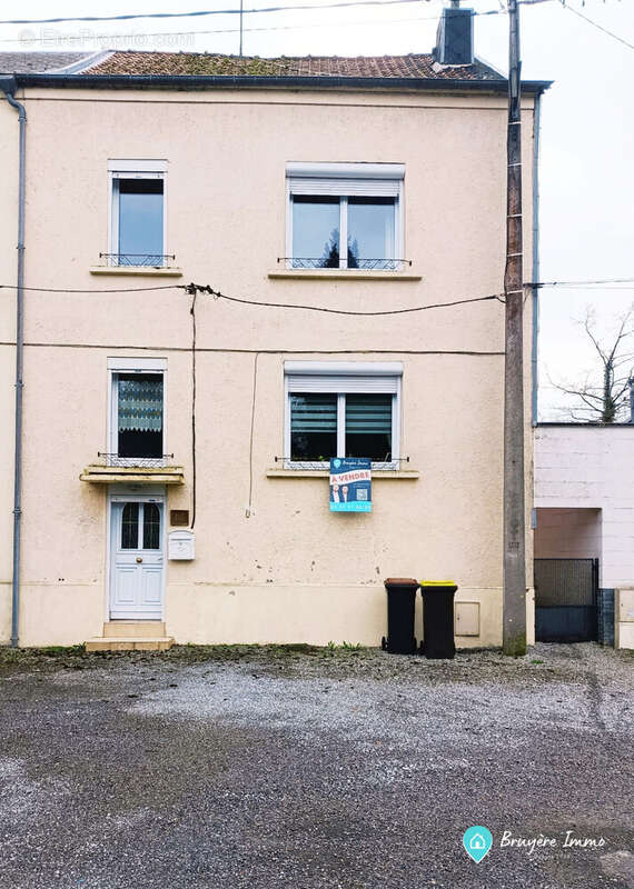 Maison à AVESNELLES