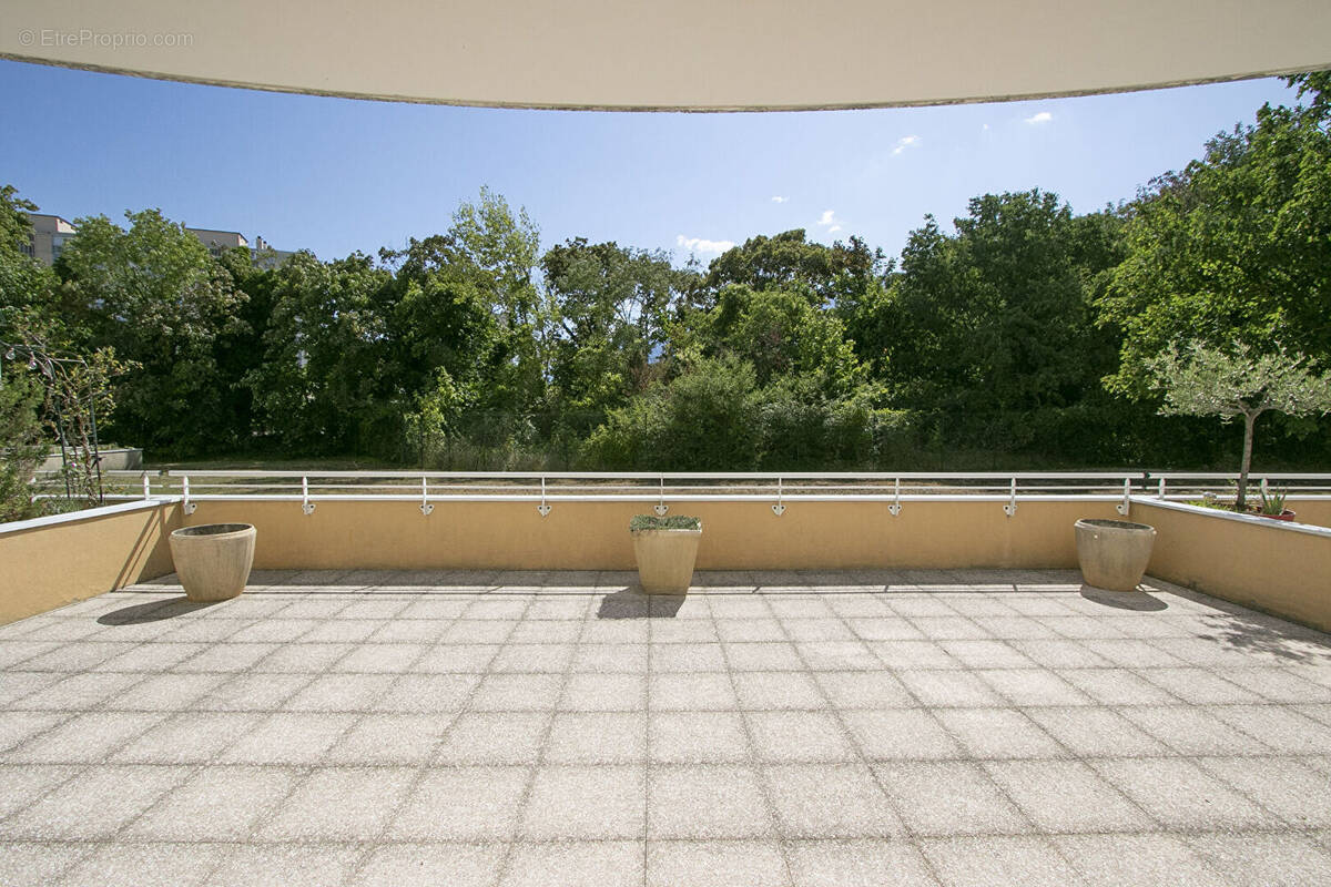 Appartement à LE PONT-DE-CLAIX
