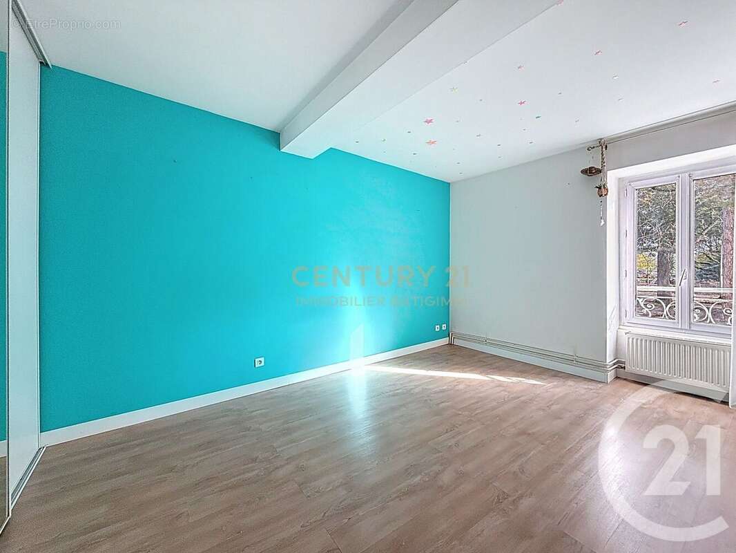 Maison à BOURGOIN-JALLIEU