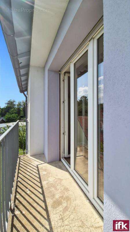 Horbourg-Wihr : T3 de 65.69 m² habitables avec balcon, garage, parking et cave - photo 9