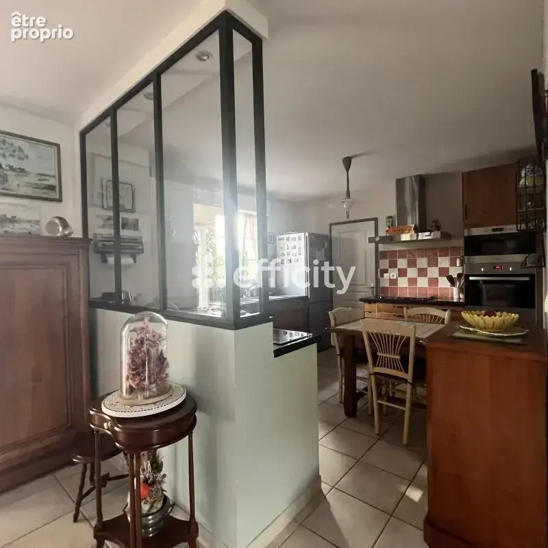 Maison 5 pièces 111 m² à vendre à Saint-Martin-Le-Beau (37270) - photo 5