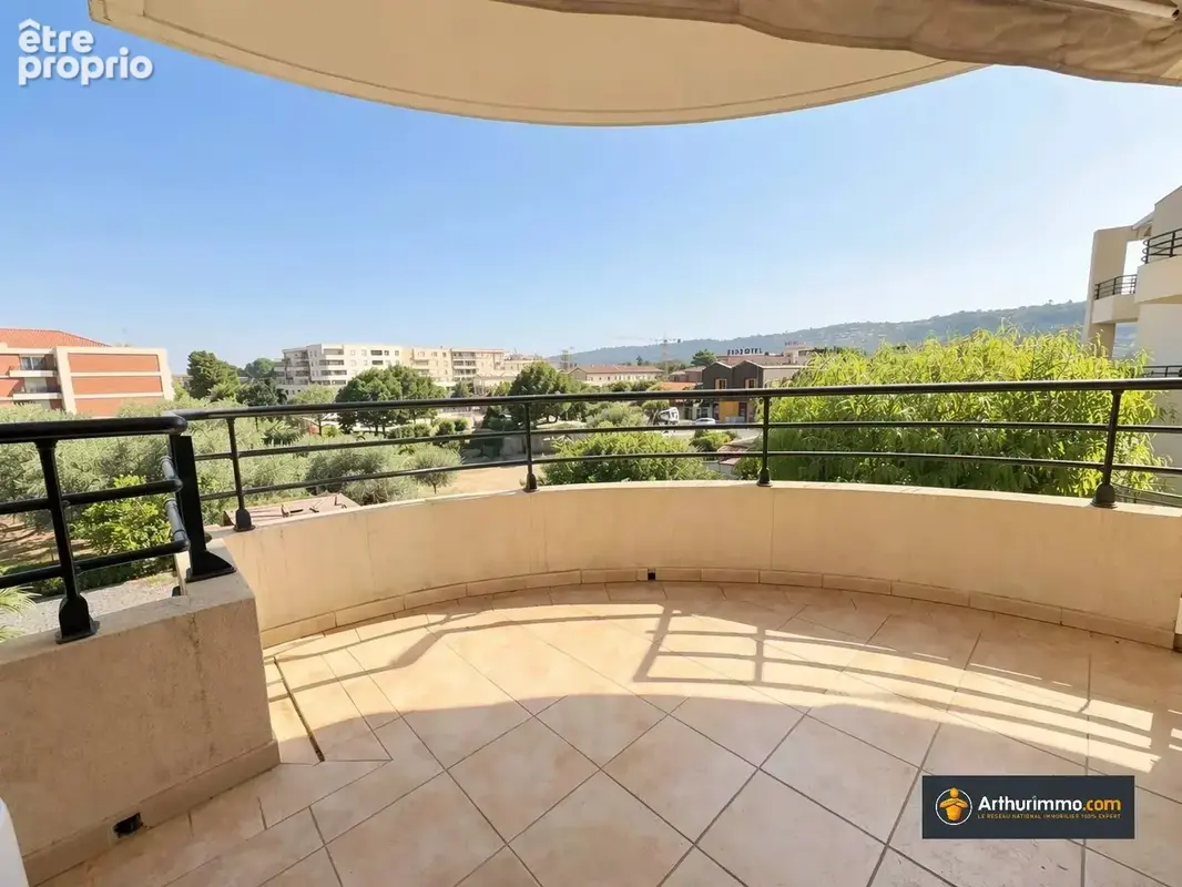 Appartement 3 pièces 66 m² · à Nice · 65,5 m² · 309 000 €