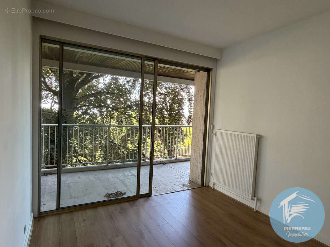 Appartement à SAINTE-FOY-LES-LYON