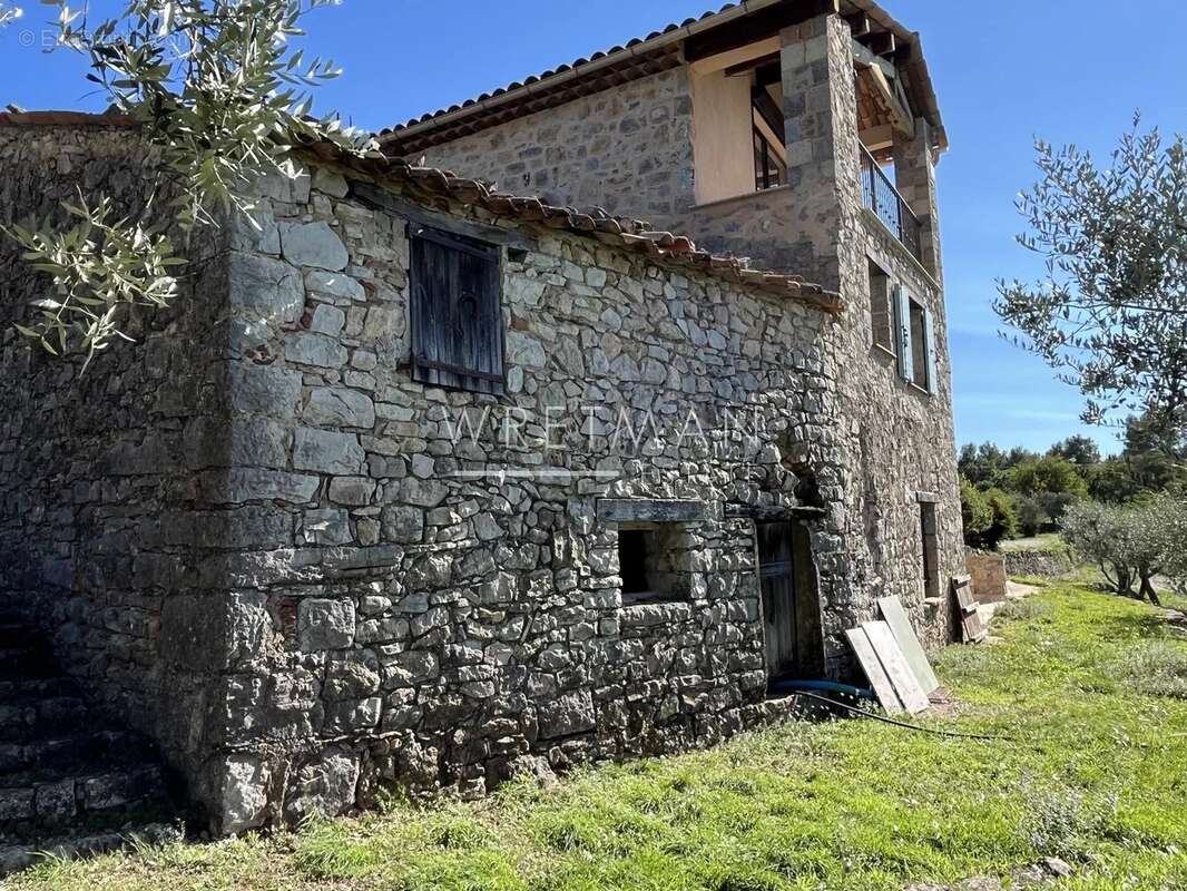 Maison à FAYENCE