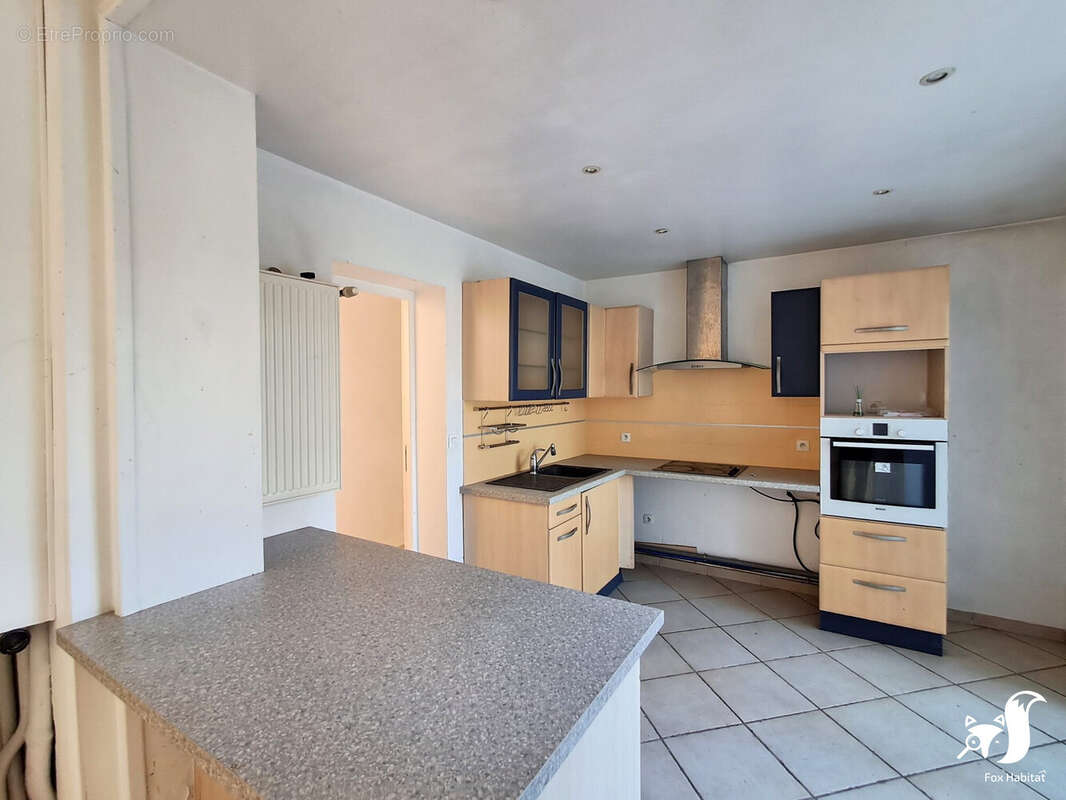 Maison à NEUVILLE-SAINT-REMY