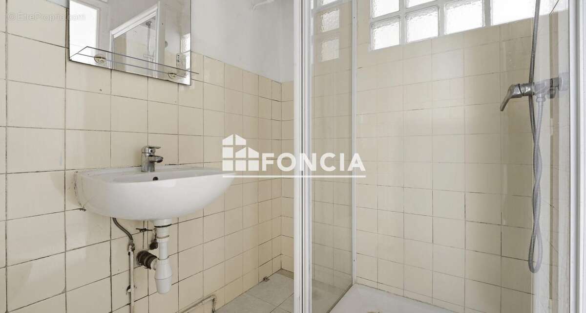Nice rue parmentier studio 28m2 en rdc a renover + cave - photo 7