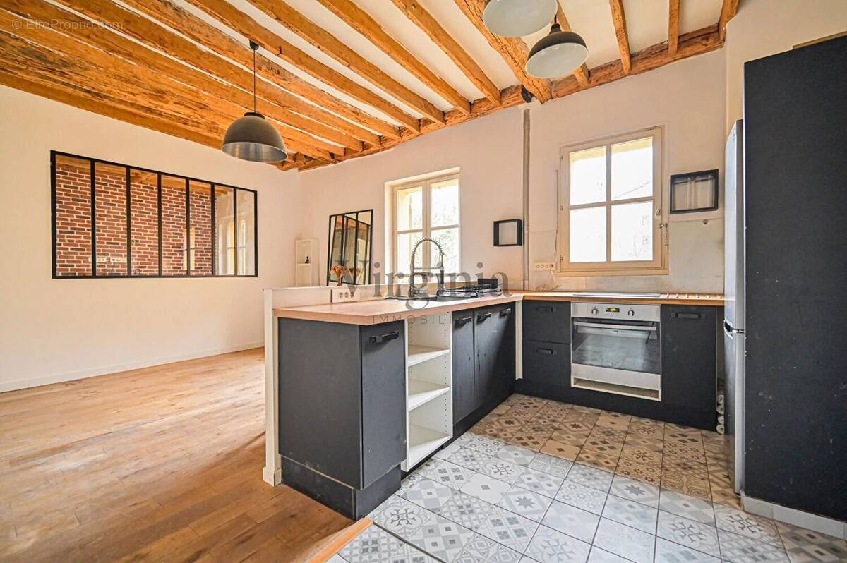 Appartement à CHARENTON-LE-PONT